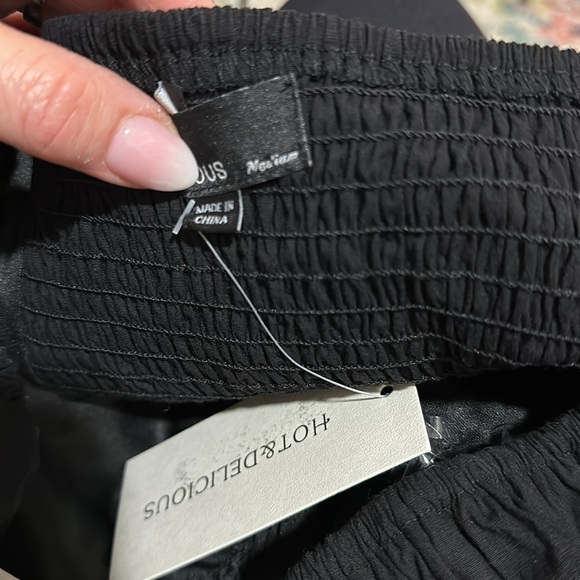 HOT & DELICIOUS 2 Piece Miniskirt and Crop Top Set Clubwear, Size M, NWT - Picture 9 of 10